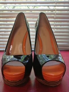 Модные туфли Basconi. Высокий каблук
