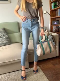 Джинсы Calvin Klein