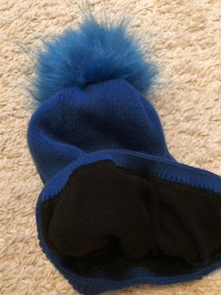 Шапка с помпоном