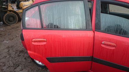 Дверь задняя Kia Rio Хэтчбек 05-11 г.в. бу