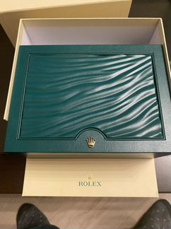 Продаю оригинальную коробку от часов Rolex daytona