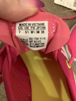 Новые кроссовки adidas 38,5 размер