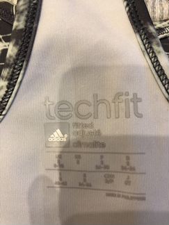 Топ спортивный adidas