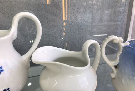 Молочник Т-ва М.С. Кузнецова 1889-1917г