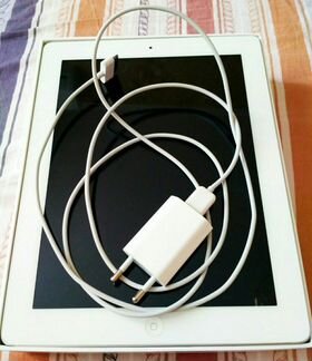 iPad wi-fi 32GB white