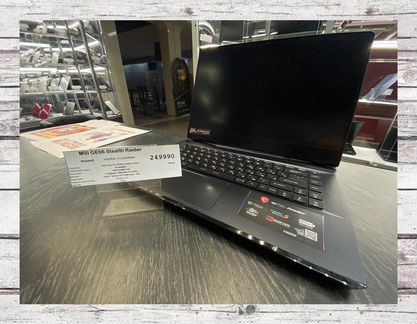 Новый MSI GE66 Stealth Raider i7-10 32Gb RTX2080s