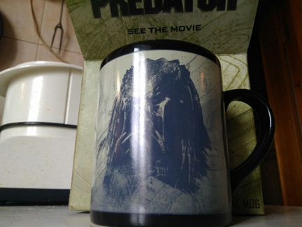 Кружка с термопринтом predator 2018