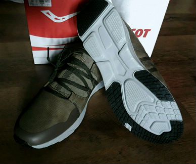 Кроссовки Ascot новые 44р