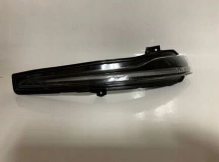 Mercedes 205 213 222 x253 левый поворотник зеркала