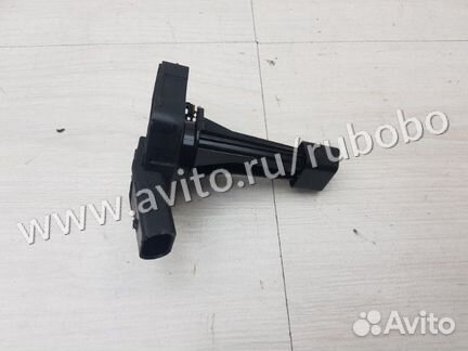 Датчик уровня масла Audi Q7 4L ccfa 2010