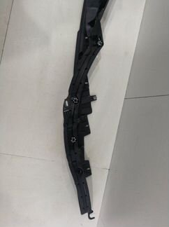 Кронштейн крыла правый Bmw X5 E70 N57D30A 2012