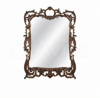 Зеркало в резной раме. Массив
