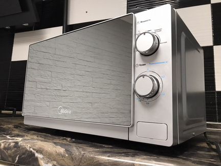 Микроволновая печь Midea MM720C4E-S