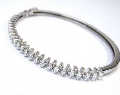 Браслет из золота 750 пробы с бриллиантами 1,01 ct