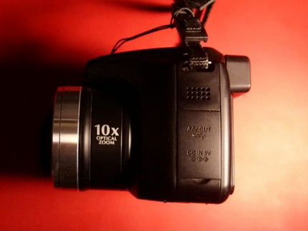 Fujifilm FinePix S700 7,1Mp, с сумкой Lowepro