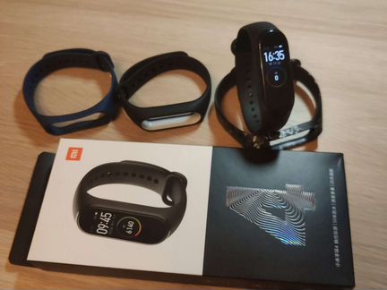 Фитнес браслет Mi Band 4