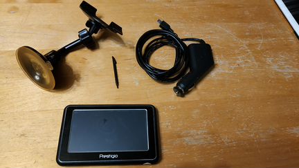 Навигатор Prestigio GeoVision 4200 с MicroSD 8G