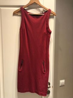 Платье красное Guess