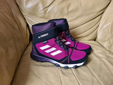 Ботинки Adidas новые зимние 37 и 40 р