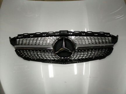 Решетка радиатора Мерседес 205