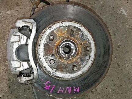 Кулак поворотный левый Toyota Alphard