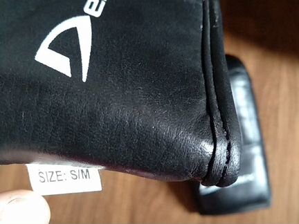 Боксерские перчатки