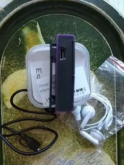 MP3 плеер фиолетовый металлик