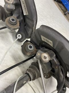 Кулаки с приводами в сборе на BMW E90 n46b20