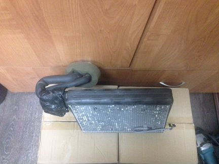 Радиатор кондиционера Discovery 3 / Range Sport