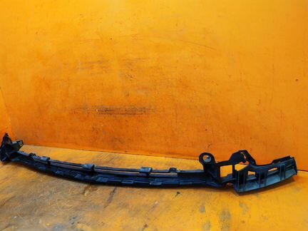 Кронштейн бампера передний Mercedes E-Class W213