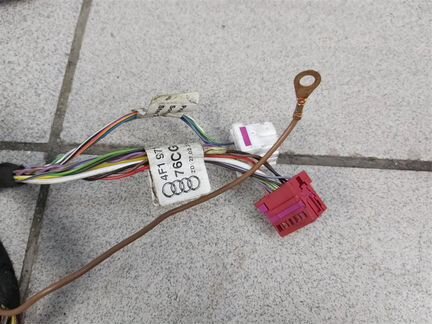 Жгут проводов справа спереди Audi A6 (C6,4F) 2005