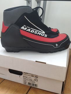 Madshus RC 100. Лыжные ботинки (26,5см)