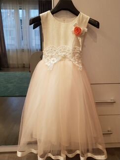 Платье праздничное