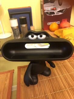 Подставка для колонки Beats pill