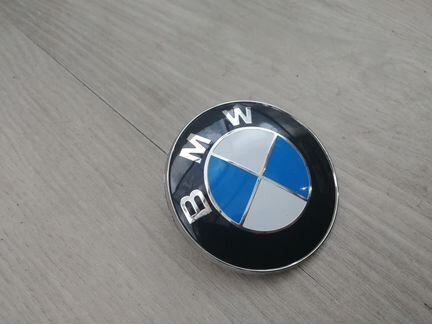 Значек эмблема бмв на капот и багажник