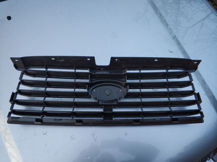 Решётка радиатора на Subaru Forester 05-07 года