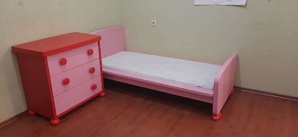 Детская кровать с тумбой