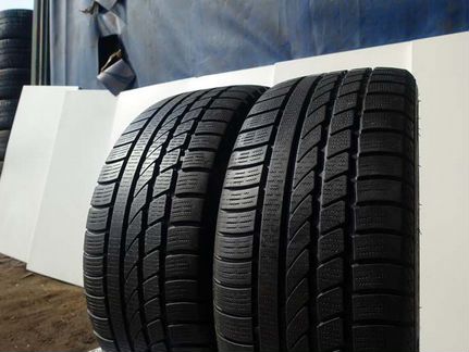 235 50 18 Hankook Ice bear w300 b c