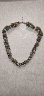 Колье с натуральными камнями
