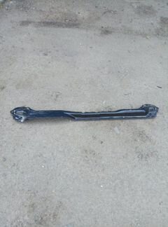 Растяжка столбов передняя верхняя Ford Focus CB8