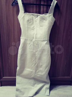 Бежевое платье.новое.размер 40