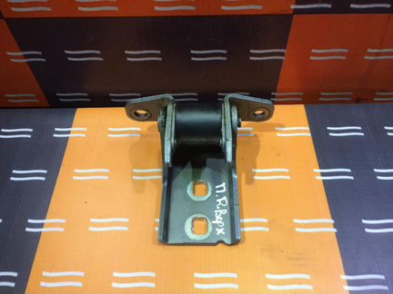 Петля двери верхняя передняя правая Опель Мерива B