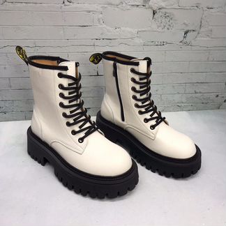 Dr. Martens (ботинки доктор Мартинсы)