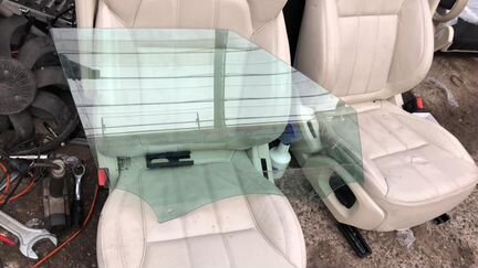 Переднее правое стекло Range Rover Evoque L538