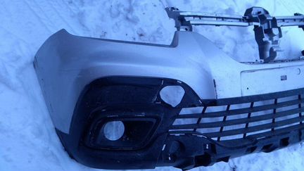 Рено Логан Степвей 2 передн бампер n018