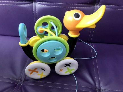 Каталка-игрушка Yookidoo Музыкальная уточка