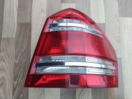 Фонарь задний правый Mercedes X164 дорестайлинг