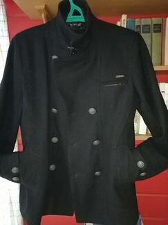 Фирменное полупальто