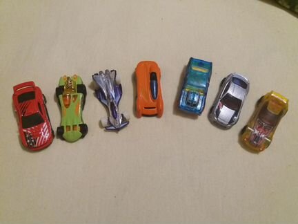 Машинки игрушечные
