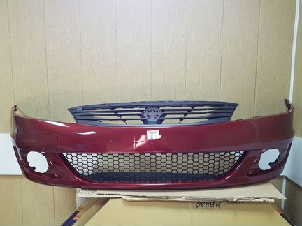 Бампер Рено Логан красный